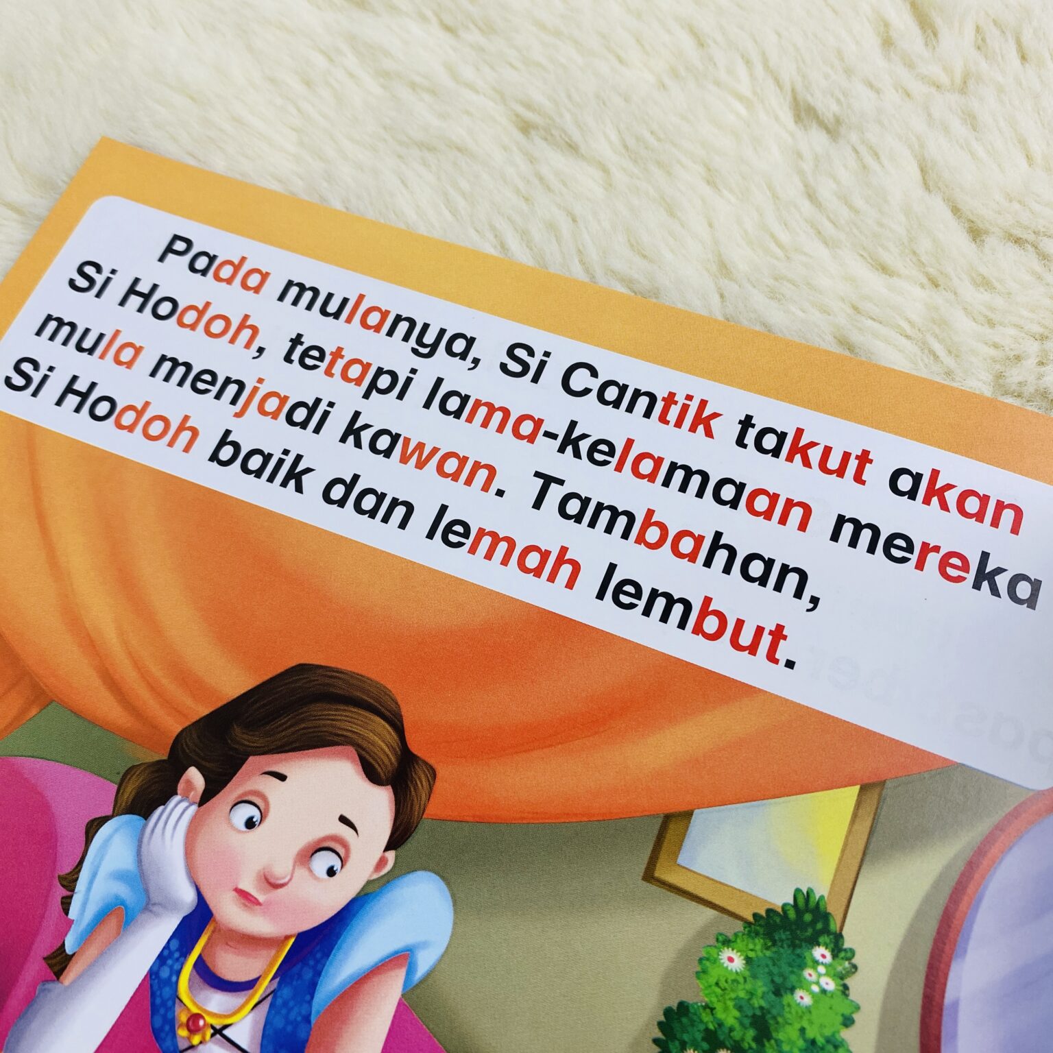 Buku Cerita Dongeng Kegemaran Saya - Si Cantik Dan Si Hodoh