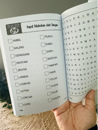 Cari Kata Dinamik (Kuning)